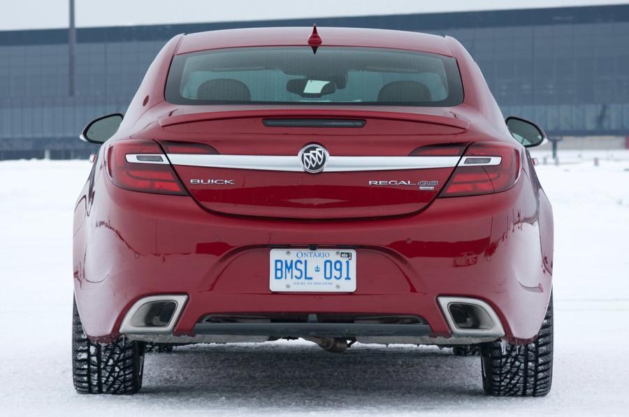  Buick Regal GS AWD 2014 года  (фото 27 из 30)